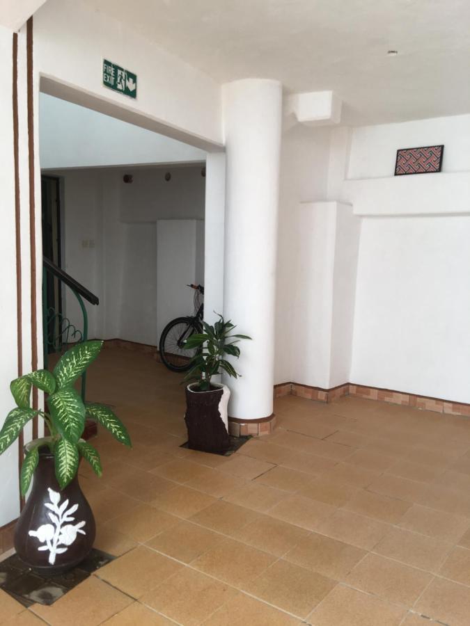 אוקונדה Diani Travellers Guest House מראה חיצוני תמונה